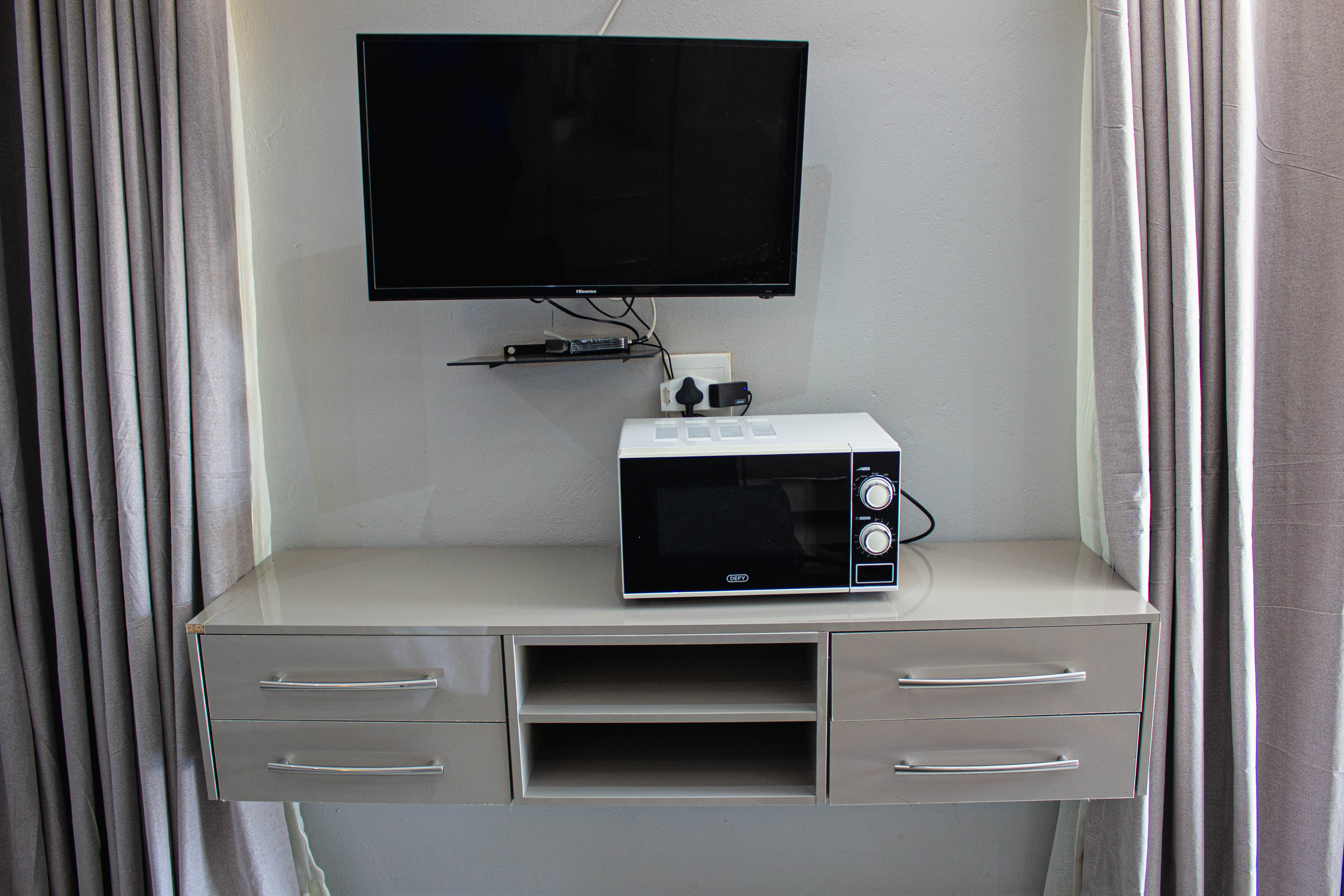 Standard Room facilities at Mashamba Country House